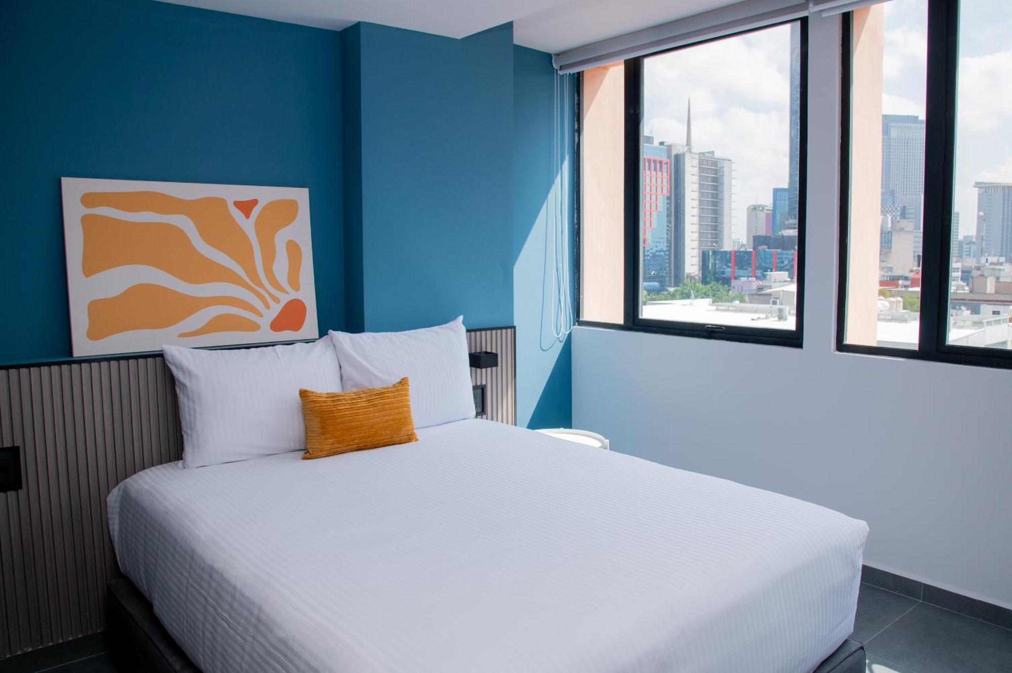 Niu Reforma 4* Mexiko-Stadt